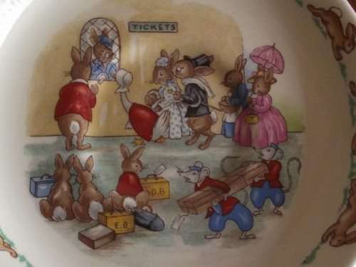 BEAUTIFUL ROYAL DOULTON BUNNYKINS SAUCER