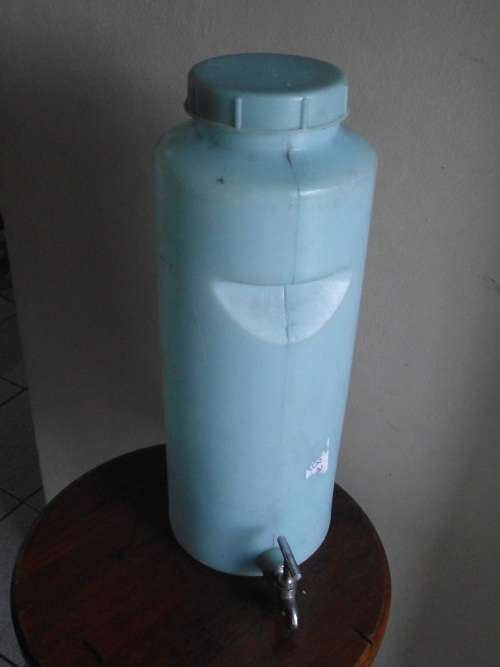 SAR/SAS : WATER BOTTLE FROM MAIN LINE TRAINS : 44cm HIGH : 18cm DIAMETER