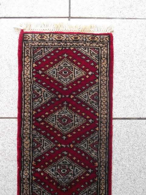 SMALL HAND WOVEN PERSIAN CARPET (TABLE RUNNER)