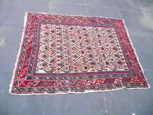 HAND WOVEN PERSIAN CARPET --- HAS AGE RELATED WEAR