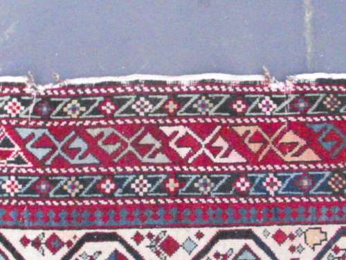 HAND WOVEN PERSIAN CARPET --- HAS AGE RELATED WEAR