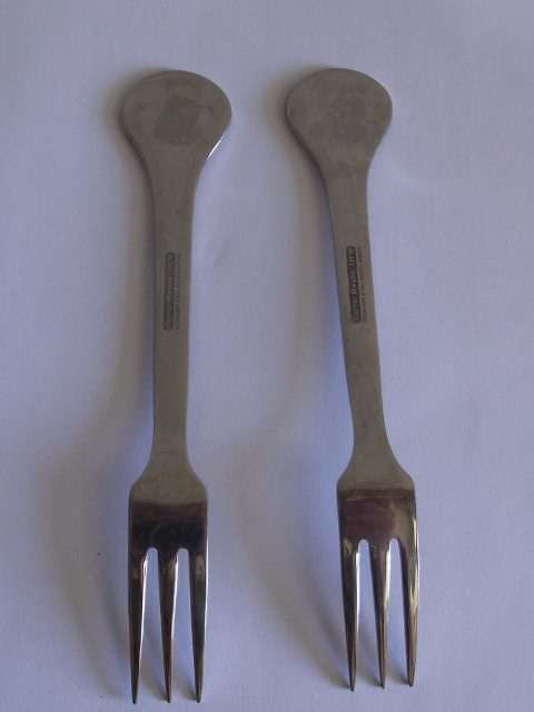 2 X CARROL BOYES FORKS, 18/8 STAINLESS STEEL