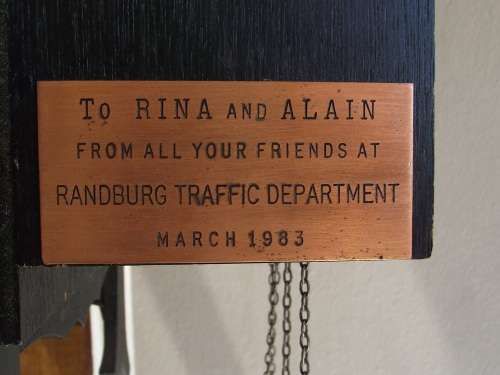 BATTERY RHYTHM CUCKOO CLOCK