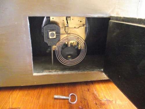 ENFIELD MADE IN ENGLAND MANTEL CLOCK