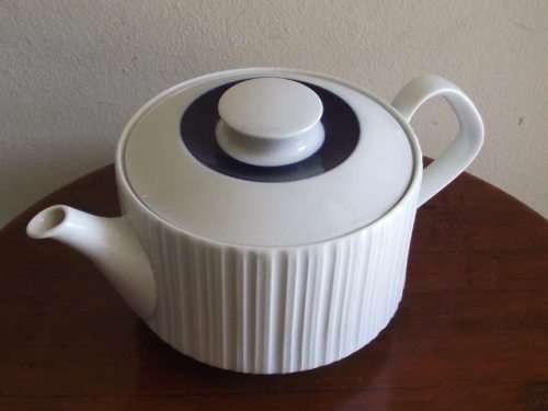 AMAZING ROSENTHAL RIBBED STUDIO-LINE TEA POT SIGNED ON LID