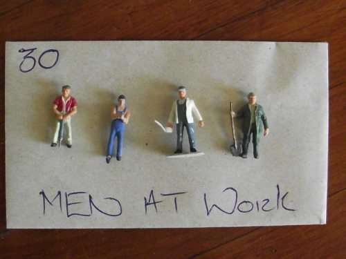 HO SCALE MEN AT WORK