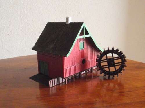 HO SCALE WATER WHEEL MILL