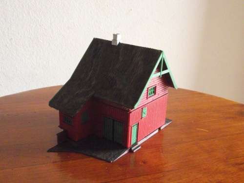 HO SCALE WATER WHEEL MILL