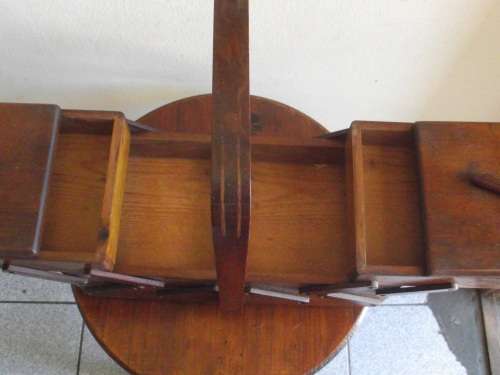 VINTAGE WOODEN CONCERTINA SEWING BOX