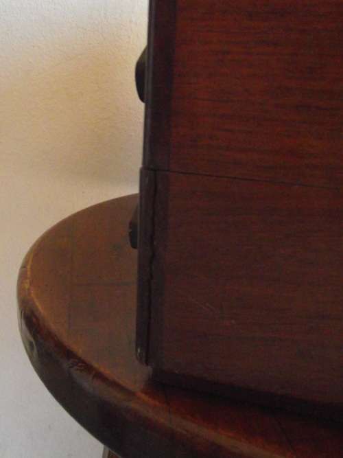 VINTAGE WOODEN CONCERTINA SEWING BOX