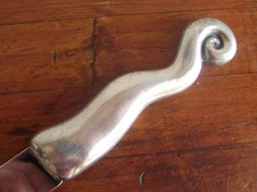 GORGEOUS CARROL BOYES BREAD KNIFE-WAVE