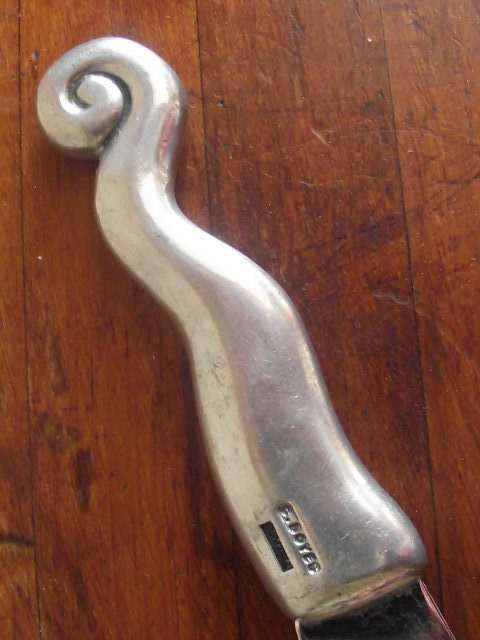 GORGEOUS CARROL BOYES BREAD KNIFE-WAVE