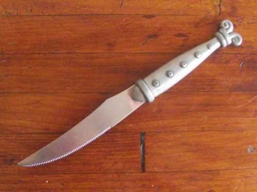 CARROL BOYES STEAK KNIFE-ARIES