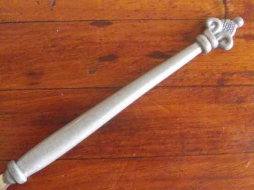 CARROL BOYES TABLE FORK-CROWN