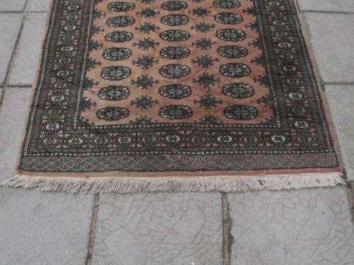 LARGE HAND WOVEN PERSIAN CARPET
