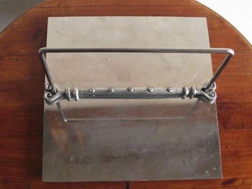 LOVELY CARROL BOYES PEWTER AND STAINLESS STEEL SERVIETTE HOLDER-HEART DESIGN