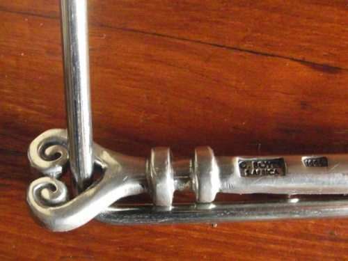 LOVELY CARROL BOYES PEWTER AND STAINLESS STEEL SERVIETTE HOLDER-HEART DESIGN