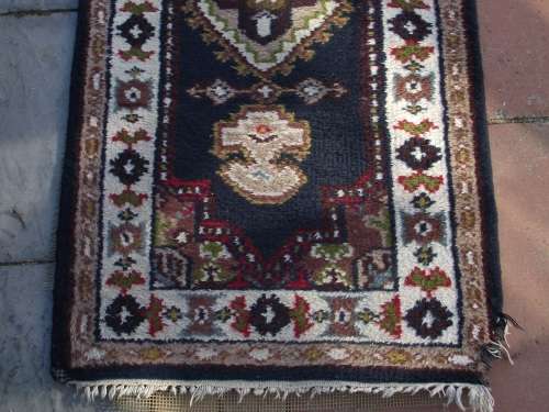 HAND WOVEN PERSIAN RUNNER