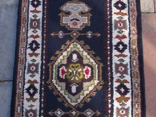 HAND WOVEN PERSIAN RUNNER