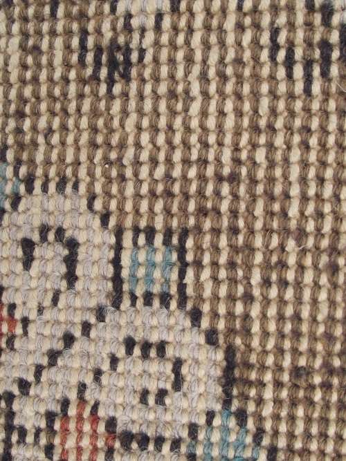 HAND WOVEN PERSIAN CARPET