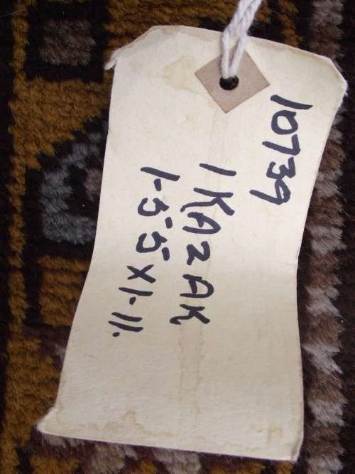 HAND WOVEN PERSIAN CARPET