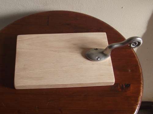 CARROL BOYES WAVE DESIGN CHEESE BOARD