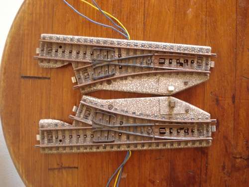 MARKLIN HO SCALE LEFT AND RIGHT TURNOUTS