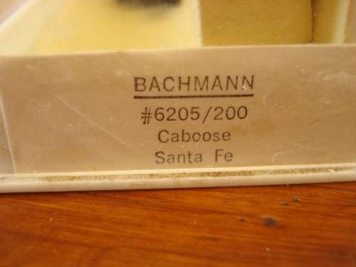 N SCALE BACHMANN SANTA FE CABOOSE