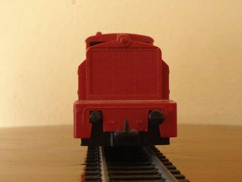 LIMA HO SCALE SAR DIESEL SHUNTER