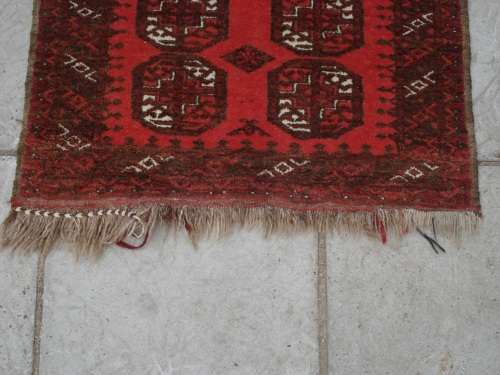 HAND WOVEN PERSIAN RUG