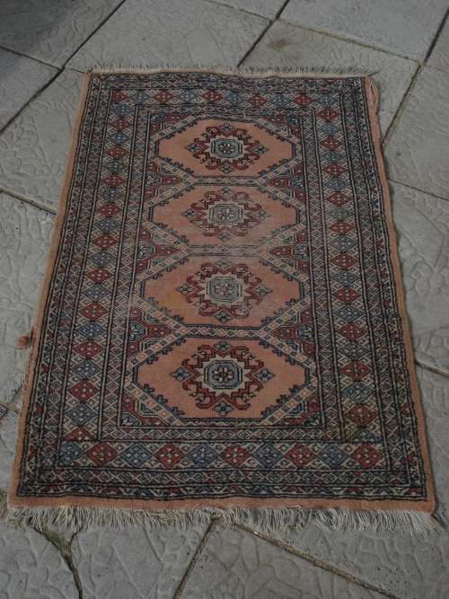 HAND WOVEN PERSIAN RUG