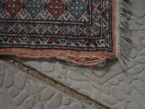 HAND WOVEN PERSIAN RUG