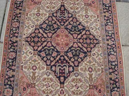 HAND WOVEN PERSIAN CARPET