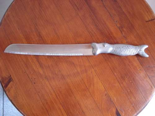 CARROL BOYES BREAD KNIFE --- FISH DESIGN
