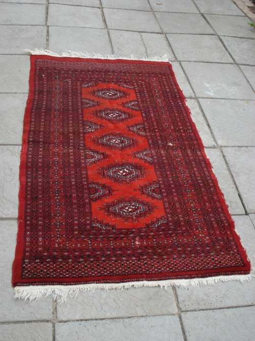 HAND WOVEN PERSIAN RUG