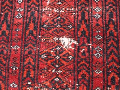 HAND WOVEN PERSIAN RUG