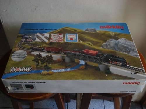 MARKLIN HO SCALE TRAIN SET IN BOX --- 2905