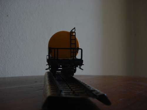 MARKLIN HO SCALE SHELL TANK WAGON