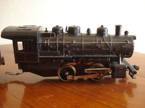 LIMA HO SCALE LOCOMOTIVE AND TENDER
