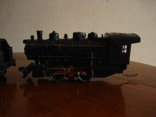 LIMA HO SCALE LOCOMOTIVE AND TENDER