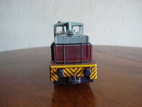 LIMA HO SCALE SAR DIESEL SHUNTER