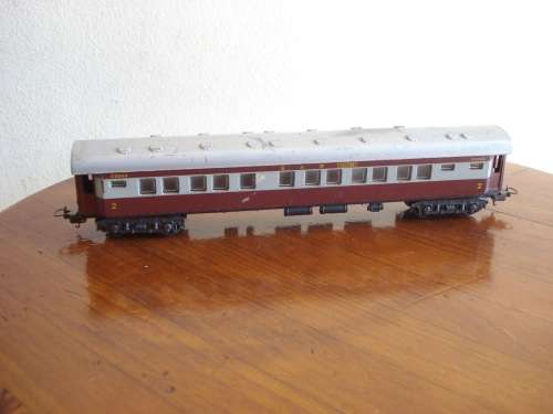 LIMA HO SCALE SAR TRANS KAROO COACHES X 4