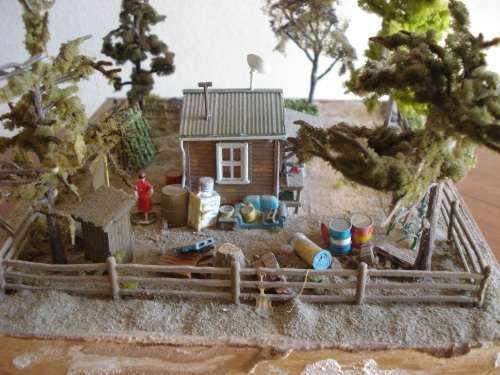 HO SCALE COUNTRY SCENE DIORAMA