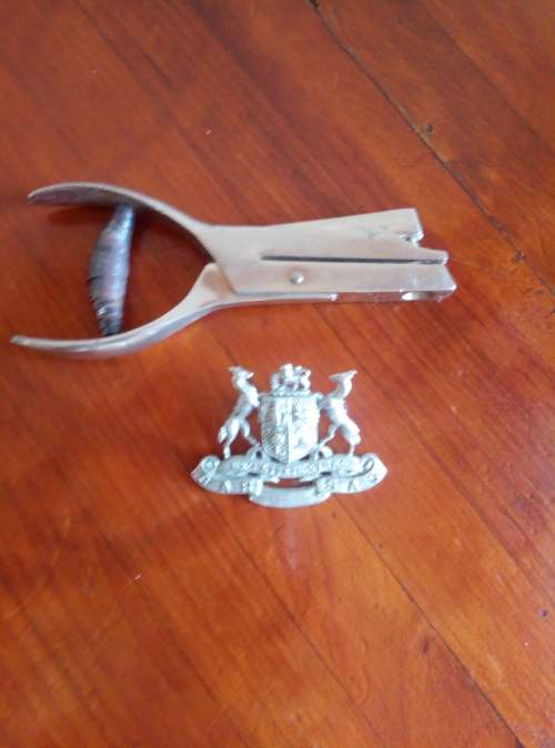 OLD SAR CAP BADGE AND TICKET EXAMINERS CLIPPERS