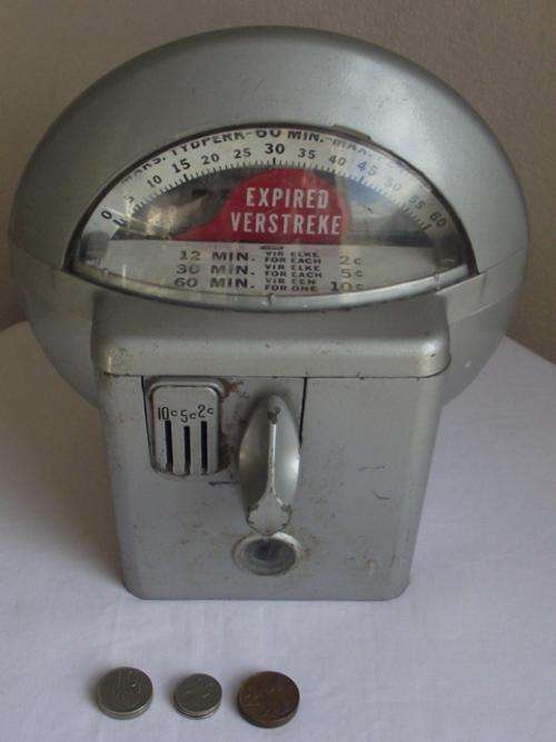 RARE VINTAGE SOUTH AFRICAN PARKING METER IN PERFECT WORKING CONDITION