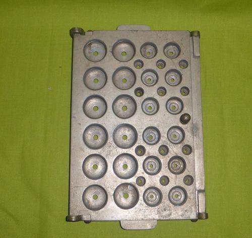 Vintage Postal Weights Mould?.... (Weighs 1,27kg!)
