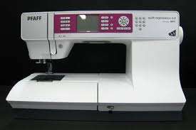 PFAFF 2048 QUILTING EXPRESS : BRAND NEW