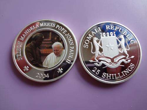2004 Nelson Mandela and Pope Somalia 25 shillings MEDALLION!!!!