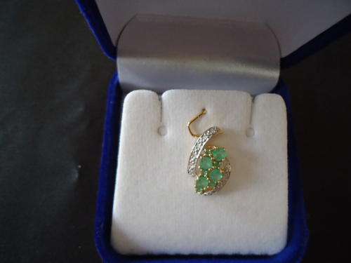 0.88ct Emerald & Diamond Pendant