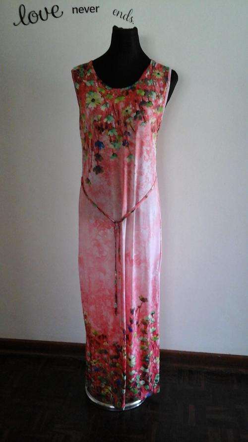 Size 32-34 pink floral dress